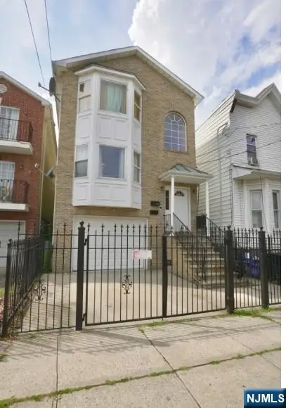 22 Wakeman Avenue, Newark, NJ 07104