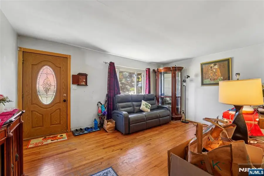 25 Clinton Park Drive, Bergenfield, NJ 07621 - Image #2