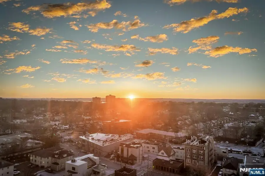 1600 Parker Avenue 22J, Fort Lee, NJ 07024 - Image #2