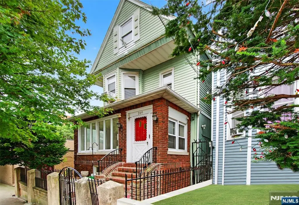 209 50th Street, West New York, NJ 07093 - Image #1