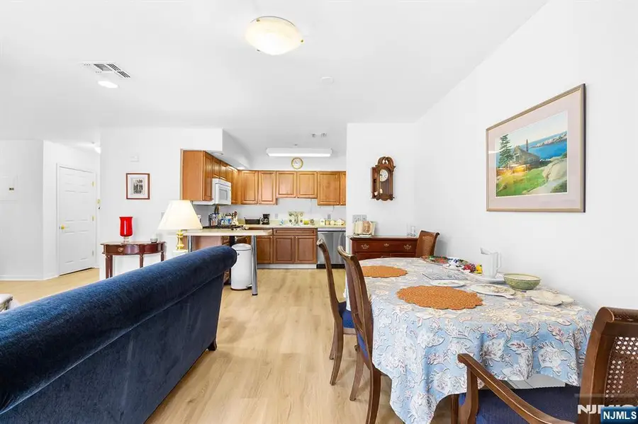 401 Dercole Court 114, Norwood, NJ 07648 - Image #3