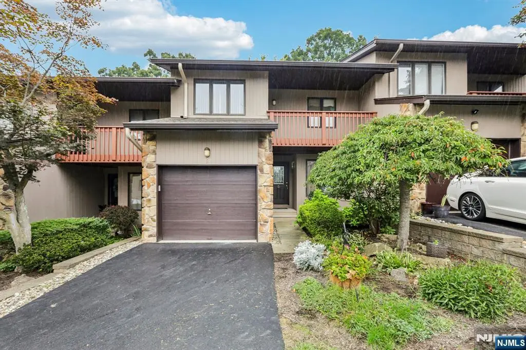 5 Wedgewood Drive, Woodland Park, NJ 07424 - Image #1