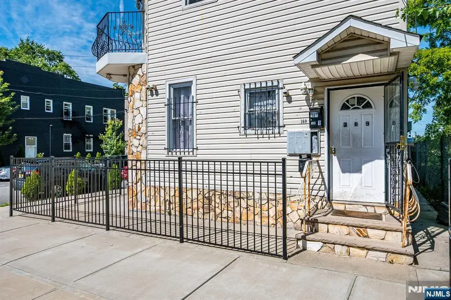 369 21st Street, Irvington, NJ 07111 - #2