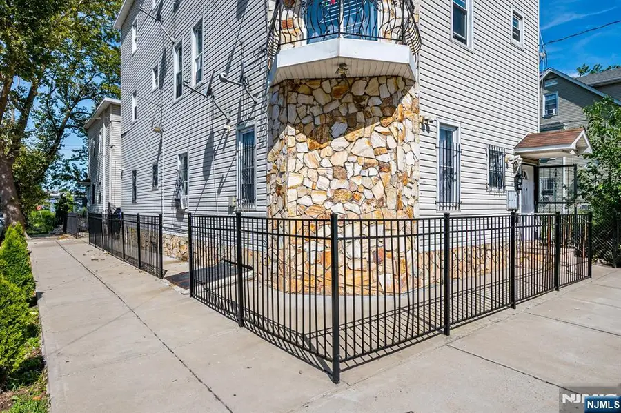 369 21st Street, Irvington, NJ 07111 - #3