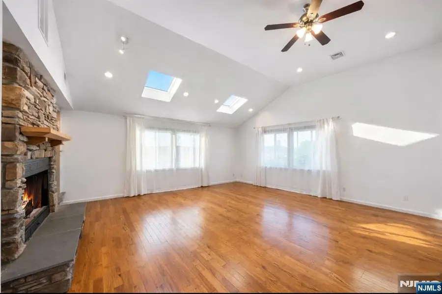 320-322 Dixon Avenue, Paterson, NJ 07501 - Image #2