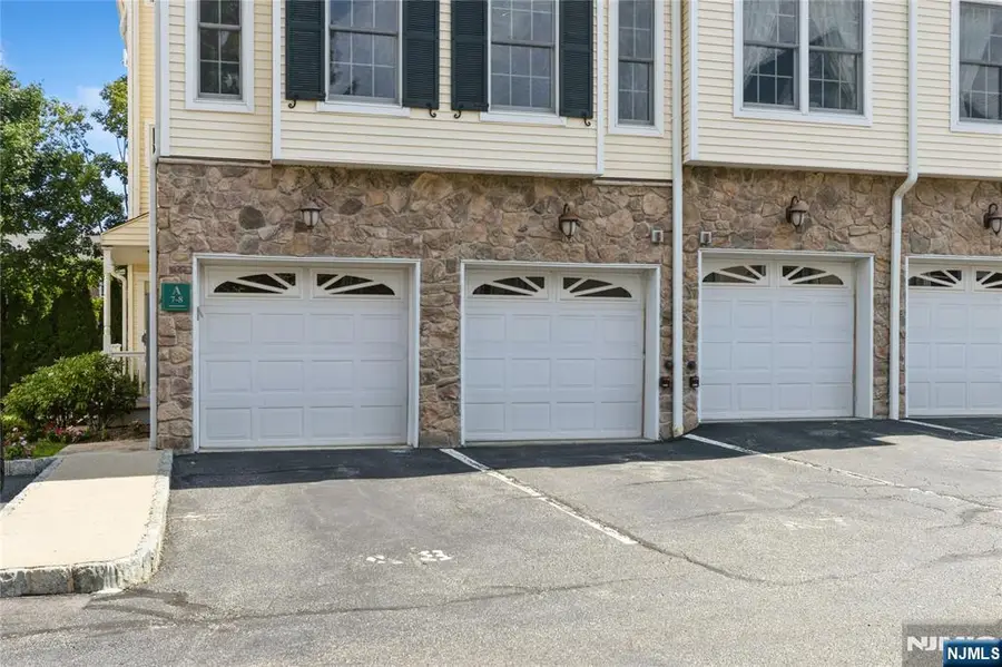 91 Roseland Avenue A8, Caldwell, NJ 07006 - Image #3