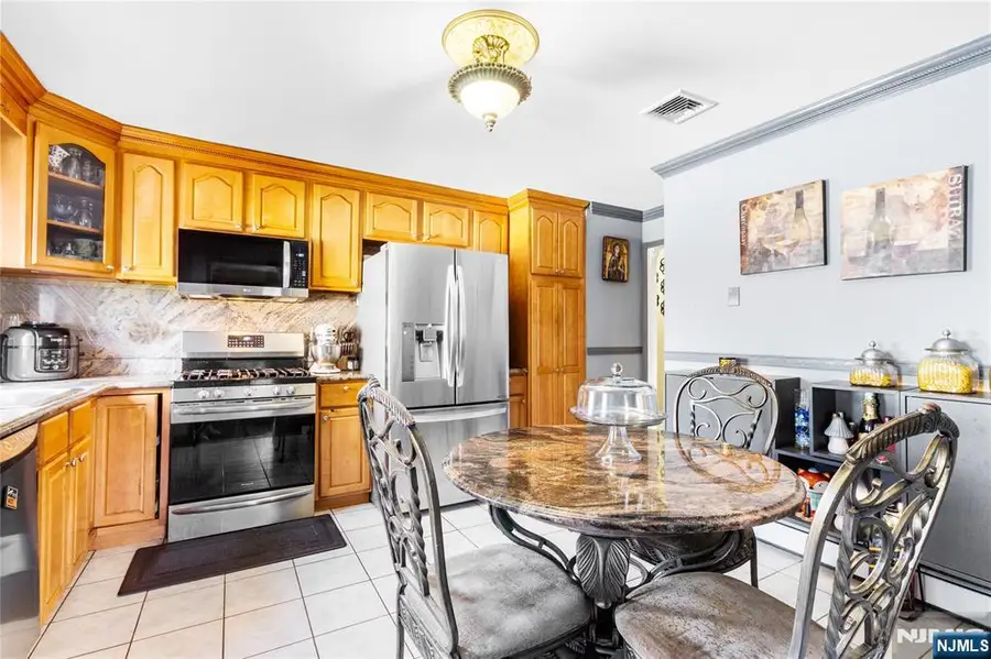 2460 1st Street, Fort Lee, NJ 07024 - Image #3