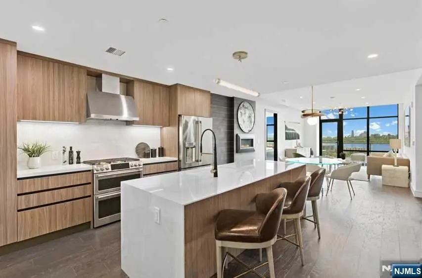 8701 Churchill Road 905, North Bergen, NJ 07047 - Image #3