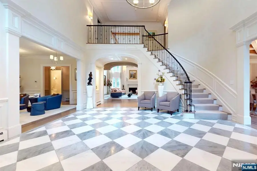 2 Alford Drive, Saddle River, NJ 07458 - Image #2