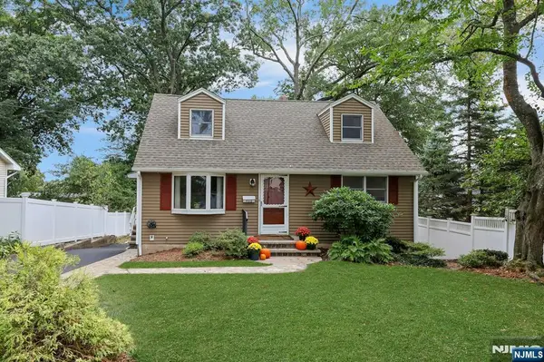 488 Baxter Avenue, Wyckoff, NJ 07481