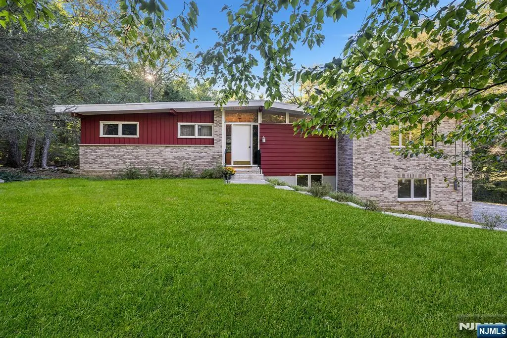 38 Tulip Avenue, Ringwood, NJ 07456 - #1