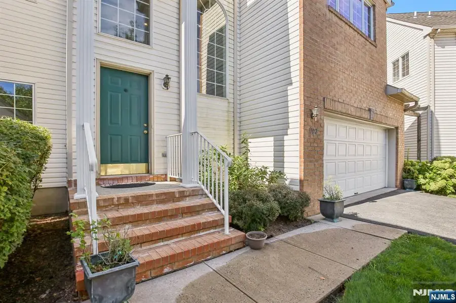 1102 Smith Manor Boulevard 52, West Orange, NJ 07052 - Image #3