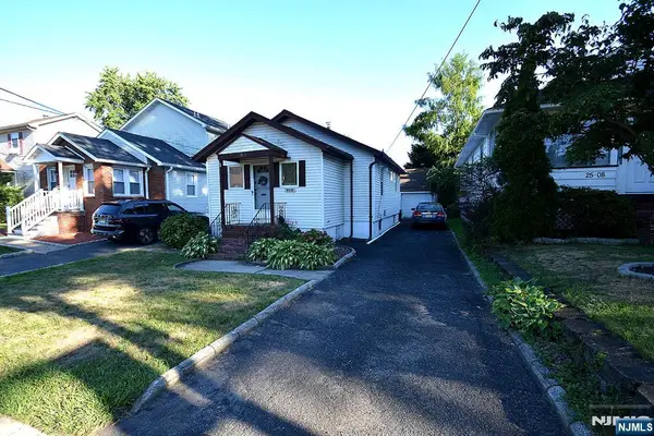 25-10 Berdan Avenue, Fair Lawn, NJ 07410