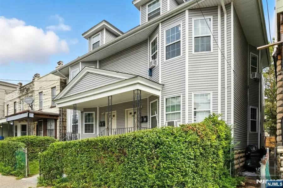 24-26 Willoughby Street, Newark, NJ 07112 - Image #3