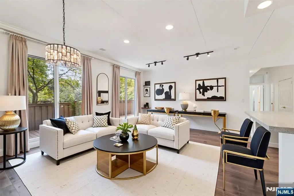 1077 River Road TH9, Edgewater, NJ 07020 - Image #1