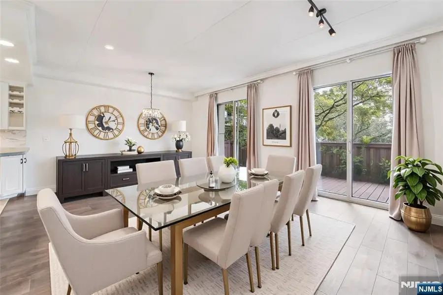 1077 River Road TH9, Edgewater, NJ 07020 - Image #2