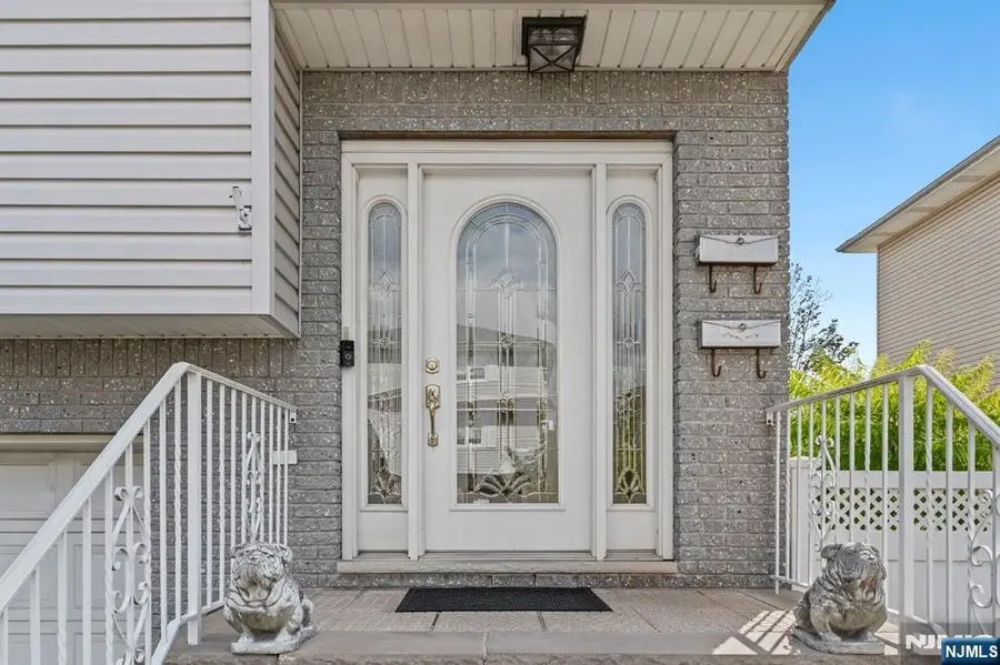 17 Acorn Road, Secaucus, NJ 07094 - Image #3