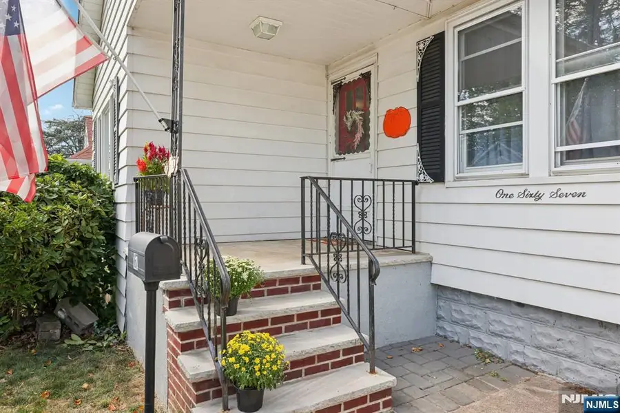 167 Vreeland Avenue, Bergenfield, NJ 07621 - Image #2