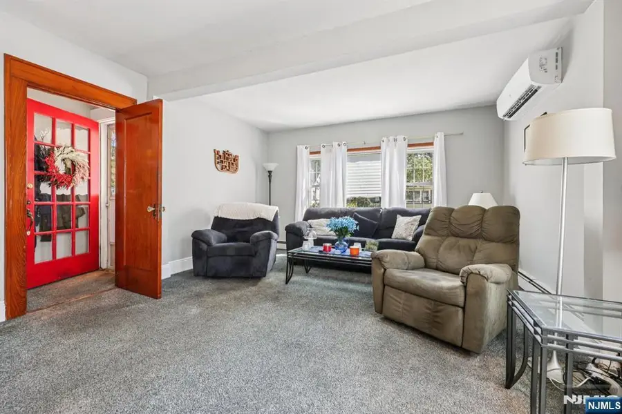 167 Vreeland Avenue, Bergenfield, NJ 07621 - Image #3