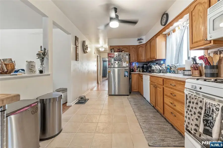 147 W 52nd Street, Bayonne, NJ 07002 - Image #3