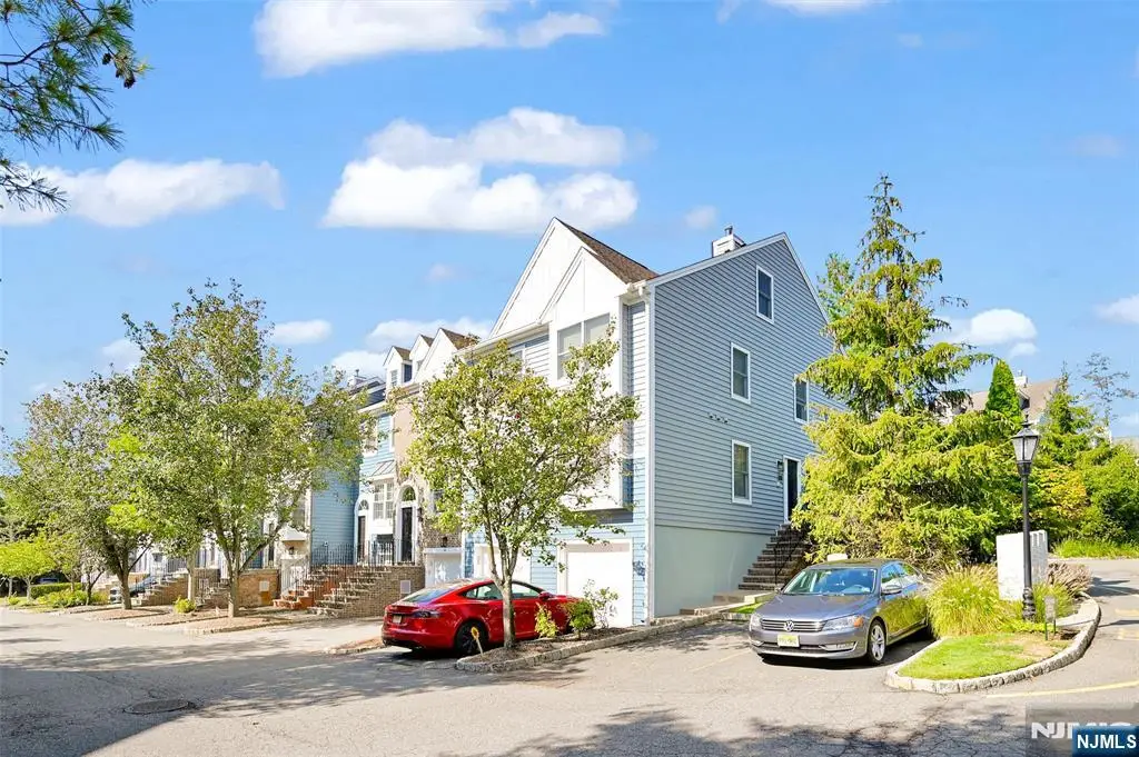 659 Richmond Court 659, Ramsey, NJ 07446 - Image #1