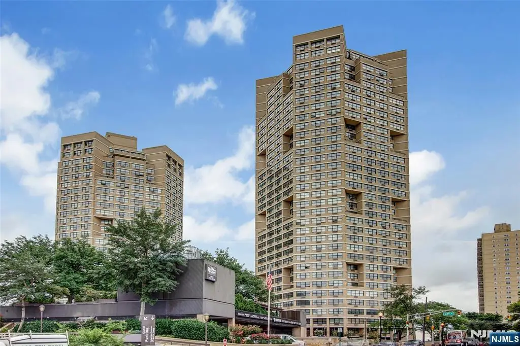 7000 Kennedy Boulevard 36C, Guttenberg, NJ 07093 - Image #1
