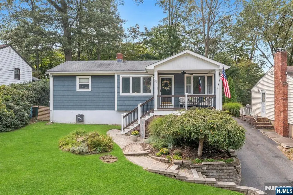 22 Bannehr Street, Oakland, NJ 07436 - Image #1