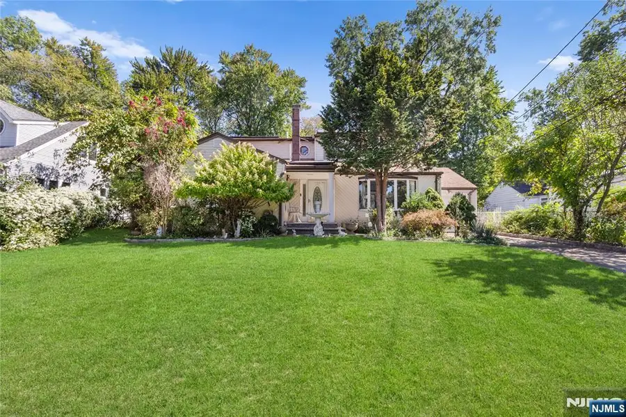 766 7th Avenue, River Edge, NJ 07661 - Image #2