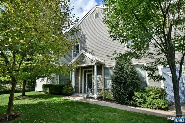 1406 Whitney Lane 1406, Allendale, NJ 07401