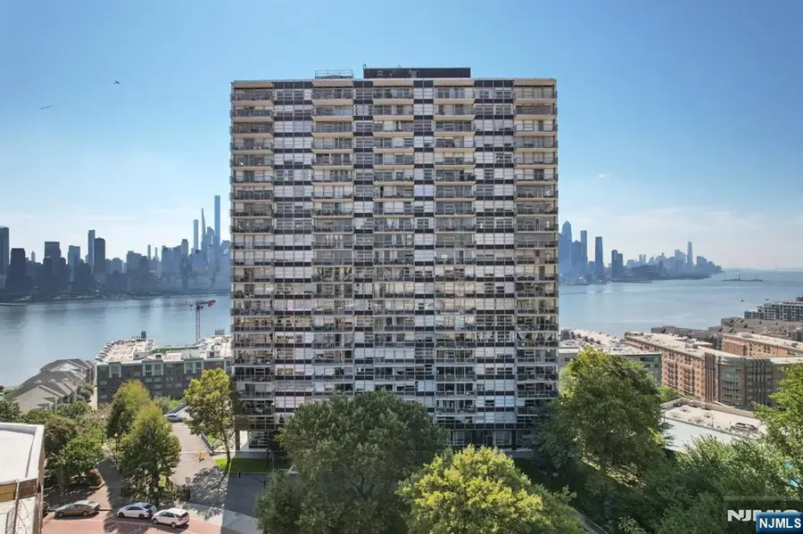 6050 Boulevard East 8E, West New York, NJ 07093 - Image #2