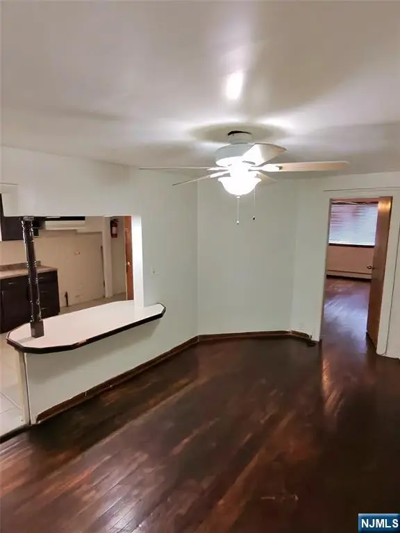 832 Parker Street, Newark, NJ 07104 - Image #3