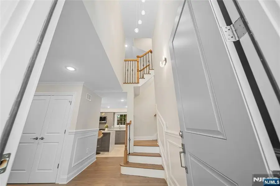 16 Coles Court, River Edge, NJ 07661 - #3