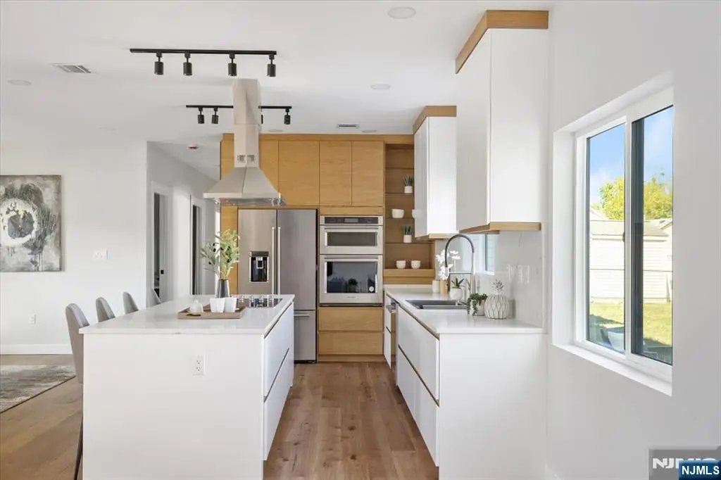 27 Sullivan Drive, Emerson, NJ 07630 - Image #1