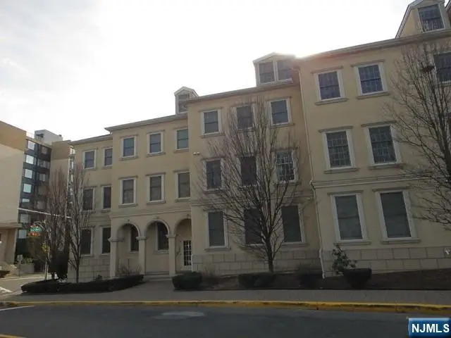 180 Edgewater Road 1A, Cliffside Park, NJ 07010 - Image #2