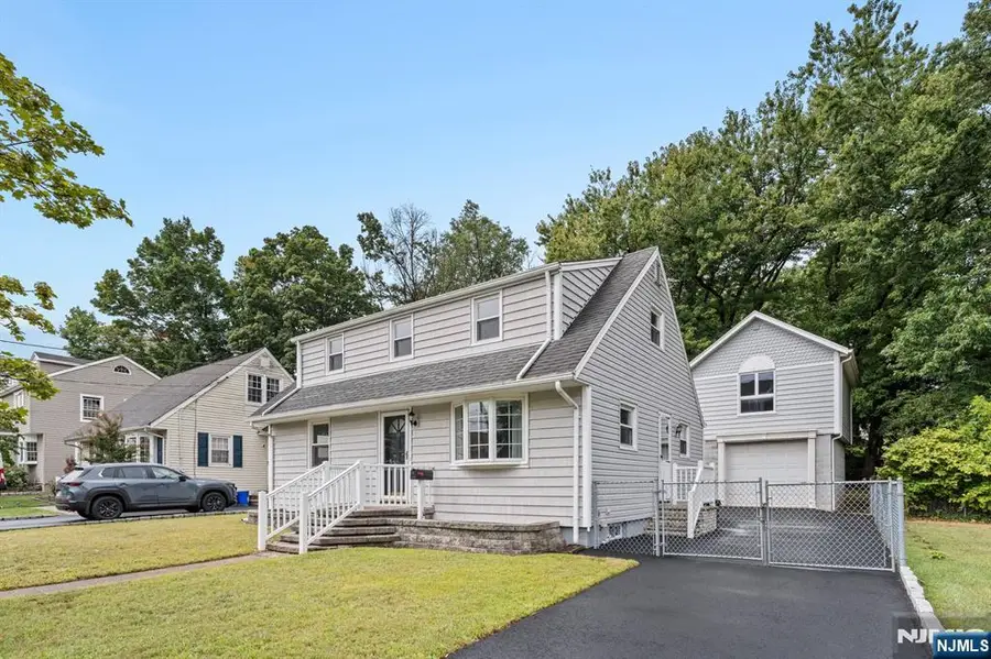 18 Farmingdale Avenue, Bloomfield, NJ 07003 - Image #3