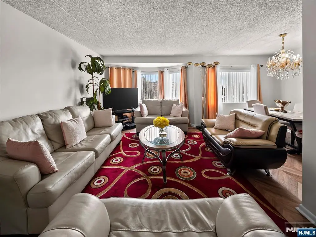 290 Anderson Street 5D, Hackensack, NJ 07601 - #1