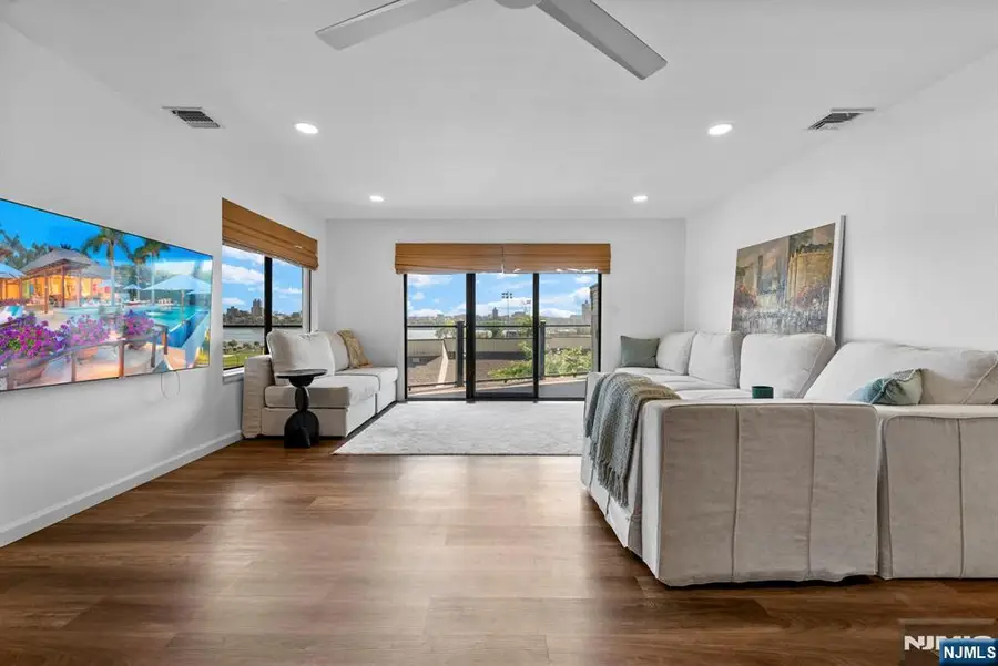 101 State Rt 5 206, Edgewater, NJ 07020 - Image #2