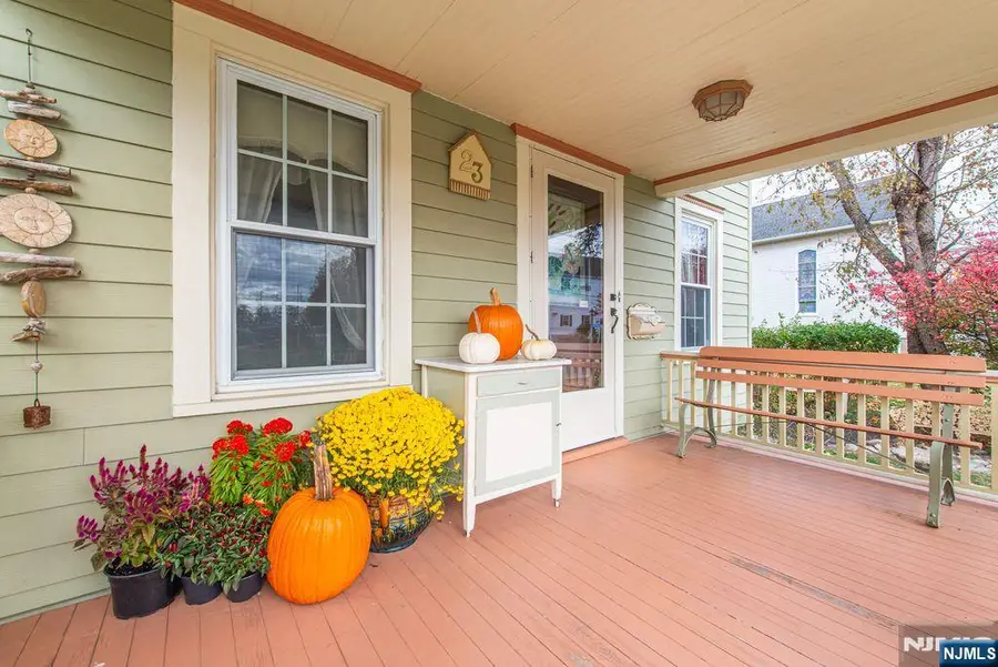 23 Shuart Lane, Ramsey, NJ 07446 - Image #2