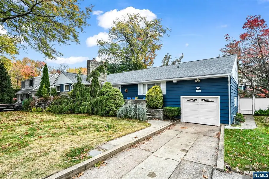 1061 Roosevelt Avenue, New Milford, NJ 07646 - Image #3