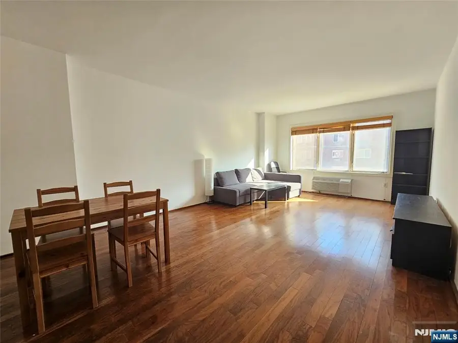 3213 City Place, Edgewater, NJ 07020 - Image #2