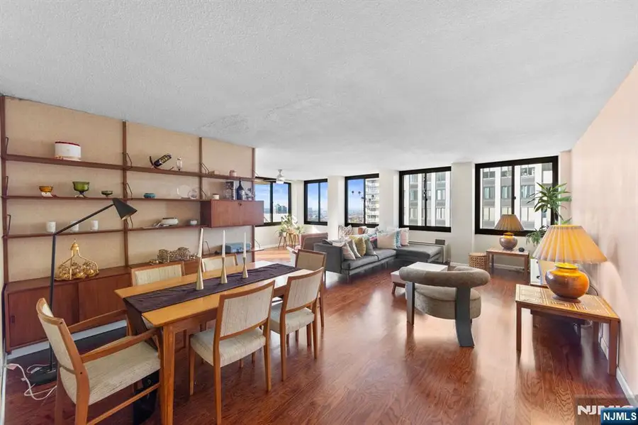 200 Winston Drive 2403, Cliffside Park, NJ 07010 - Image #3