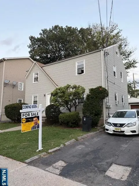 35 7th Avenue, Passaic, NJ 07055