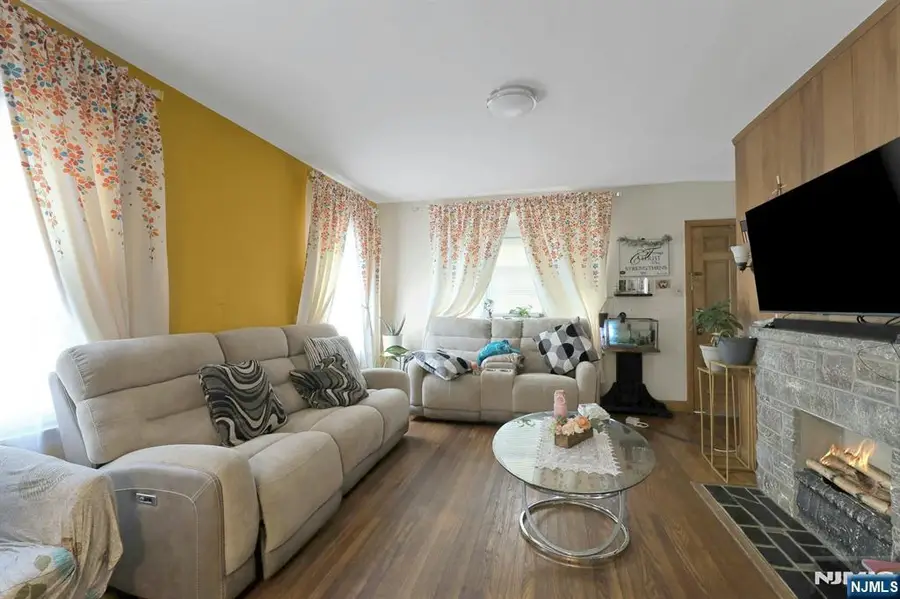 330 Hickory Street, Kearny, NJ 07032 - Image #3