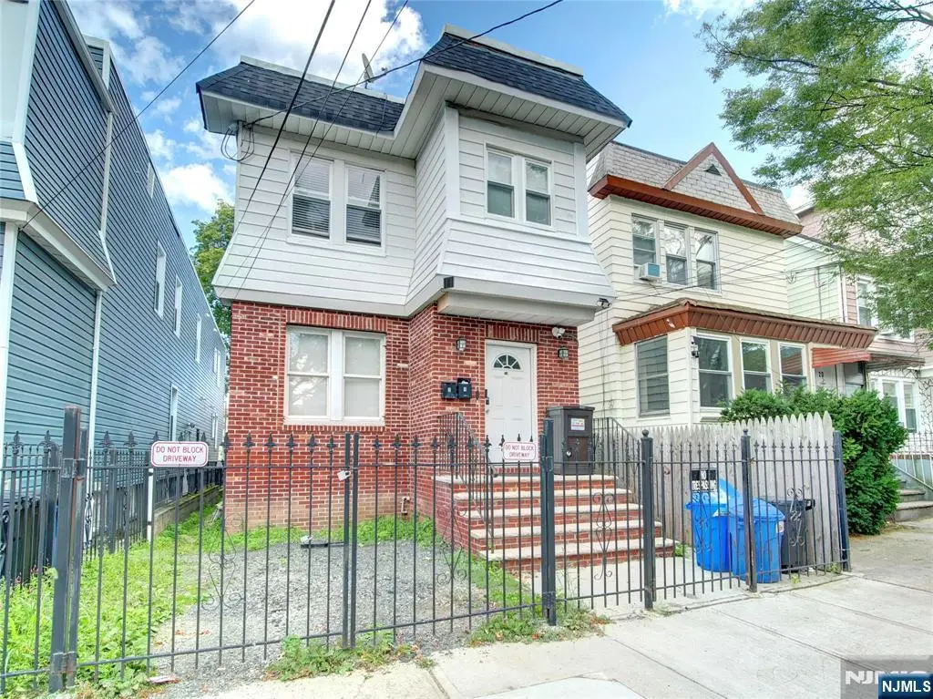 18 Salem Street, Newark, NJ 07106 - Image #1