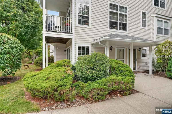 1032 Castle Road, Mahwah, NJ 07430