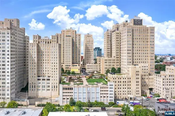 4 Beacon Way 1407, Jersey City, NJ 07304