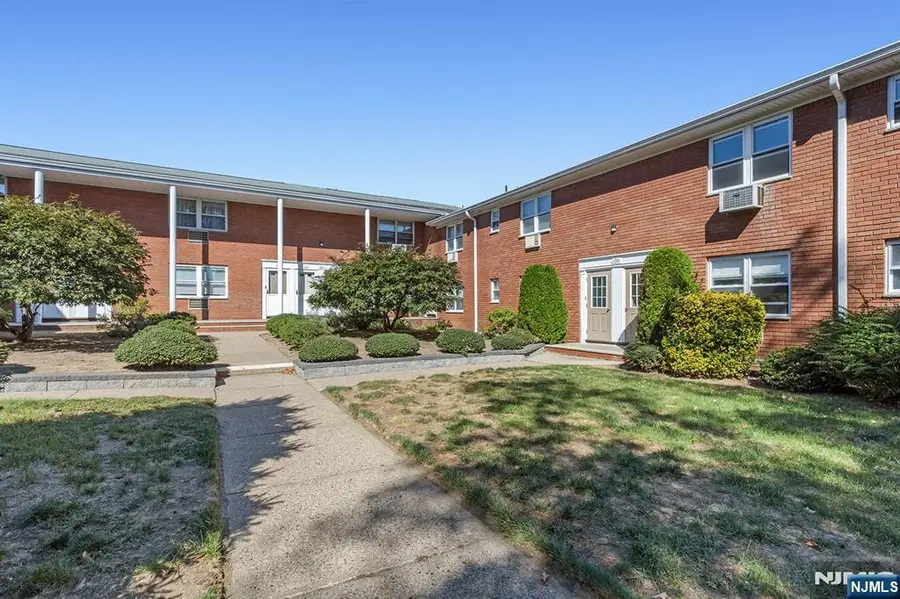 50 Knox Terrace 1B, Wayne, NJ 07470 - Image #2