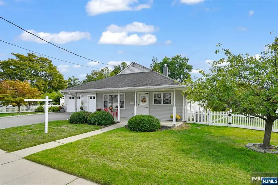 43 Hoffman Avenue, Rochelle Park, NJ 07662 - Image #3
