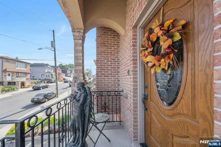 440 Morningside Avenue B, Fairview, NJ 07022 - Image #2