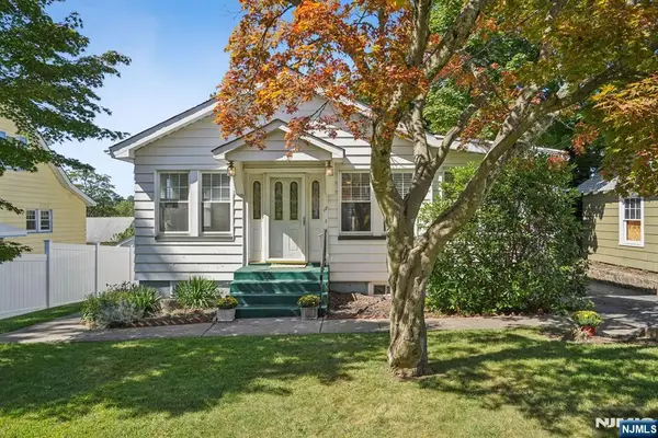 17 Johnson Road, West Orange, NJ 07052